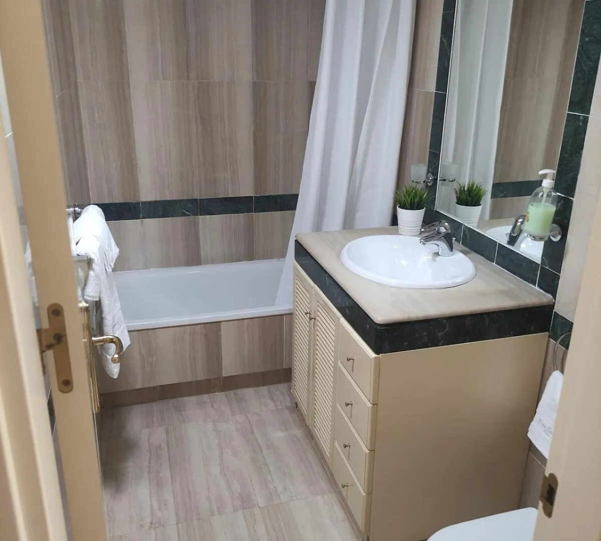 Mrv Puerto Marina Con Piscina Apartman Benalmádena